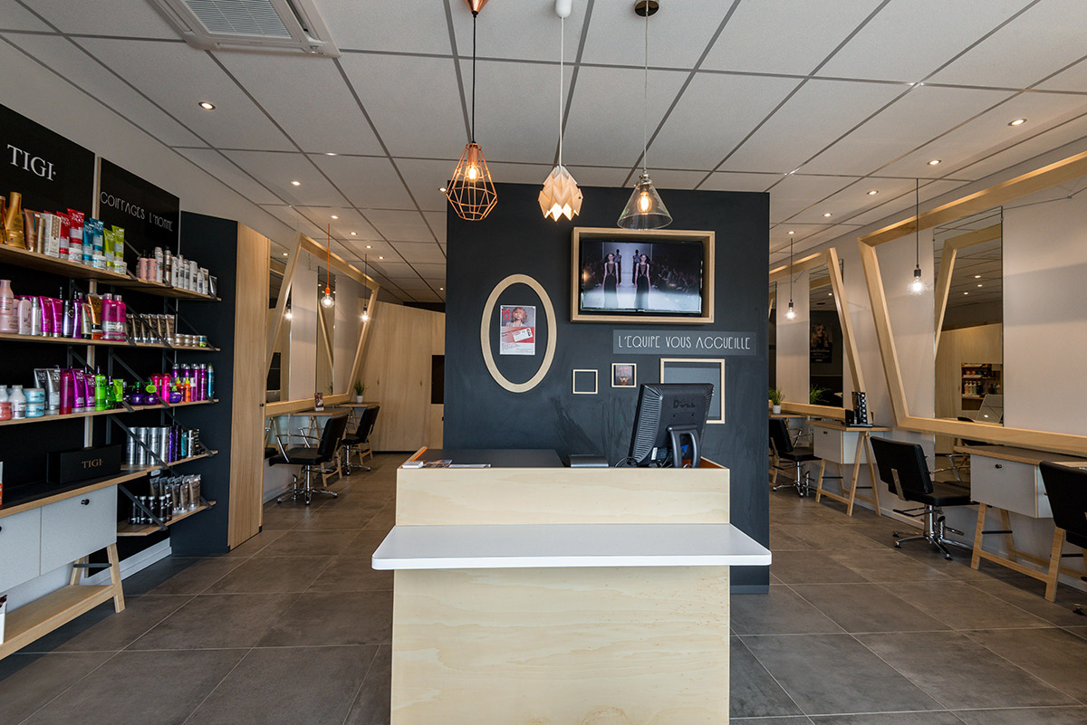 salon de coiffure leclerc joue les tours